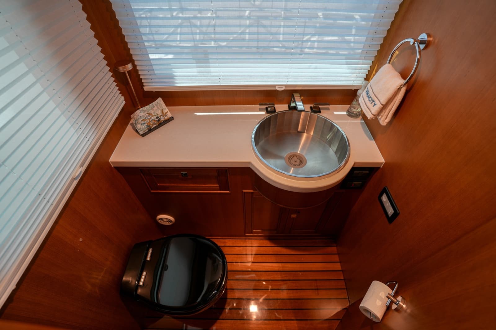 2025 Marlow Explorer 70E MkII-CB - Photo 108