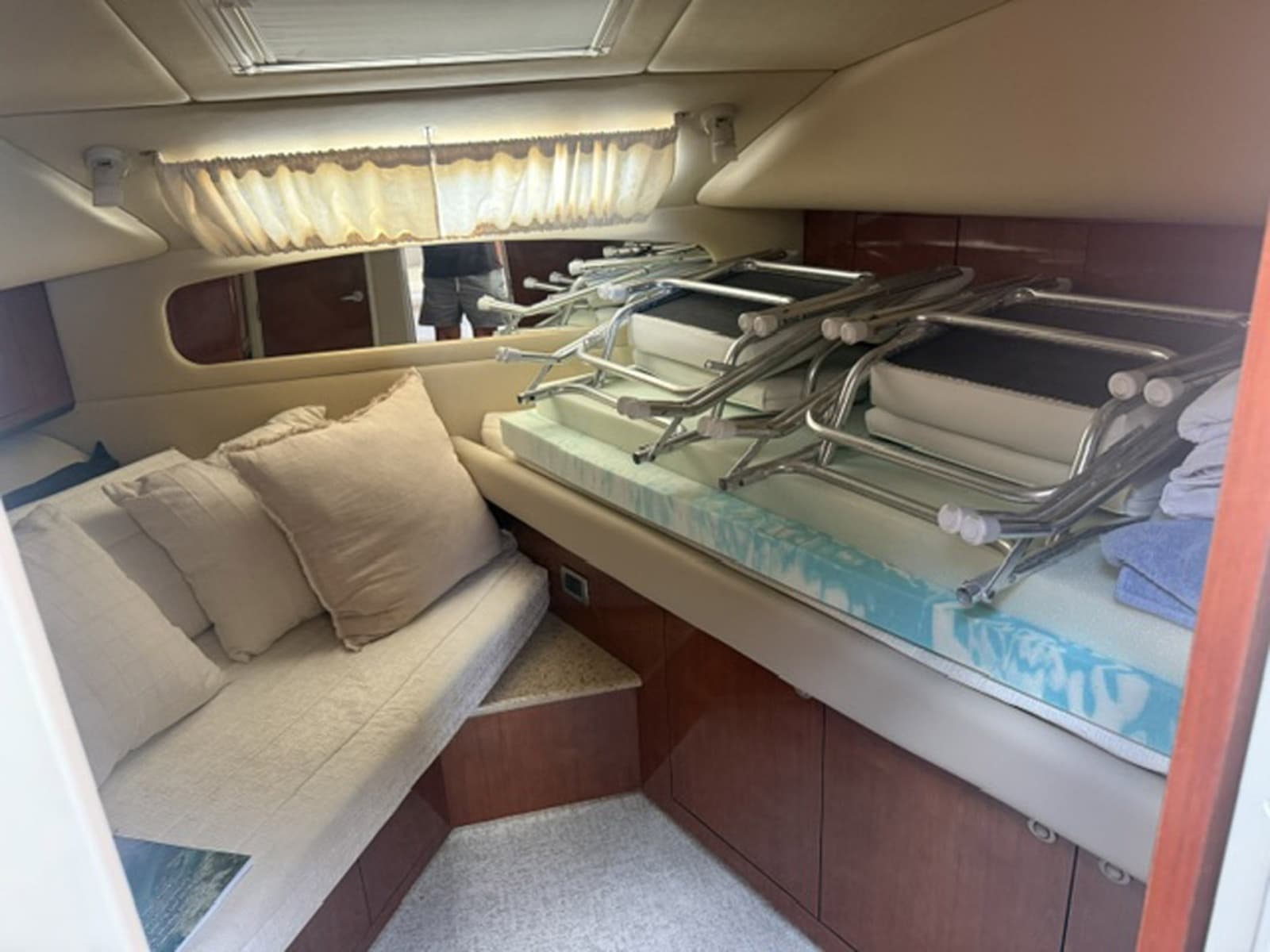 2004 Sea Ray 390 Motor Yacht - Photo 12