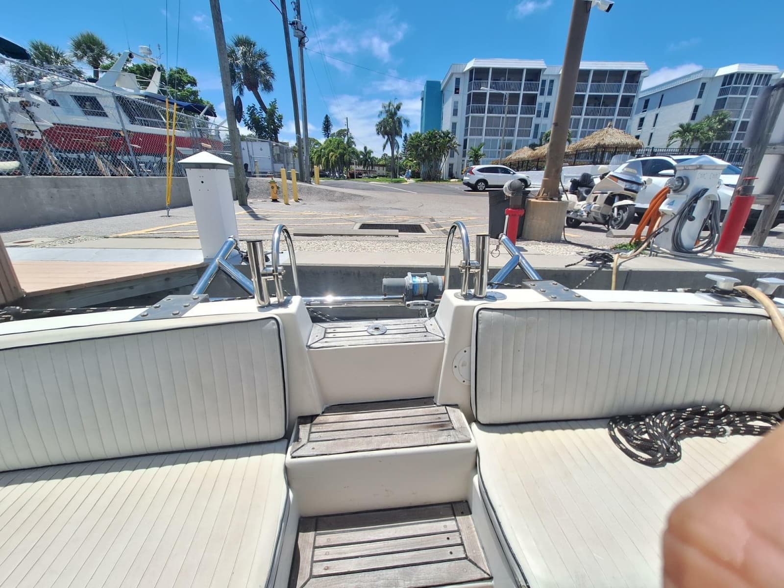 1988 Birchwood 44TS Motor Yacht - Photo 18