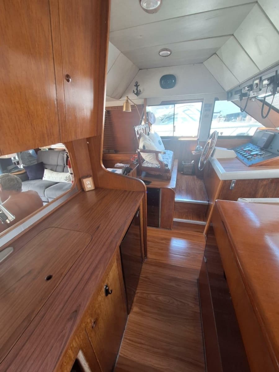 1988 Birchwood 44TS Motor Yacht - Photo 13