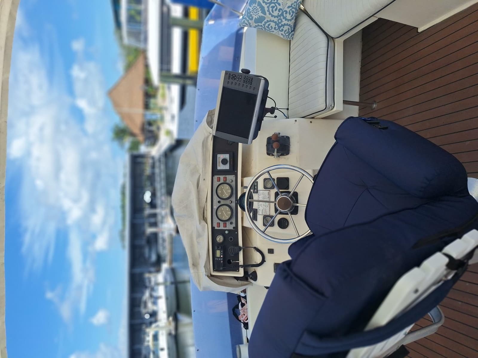 1988 Birchwood 44TS Motor Yacht - Photo 38