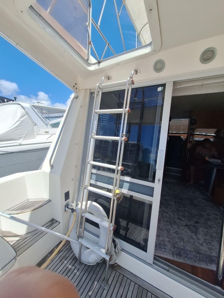 1988 Birchwood 44TS Motor Yacht - Photo 19