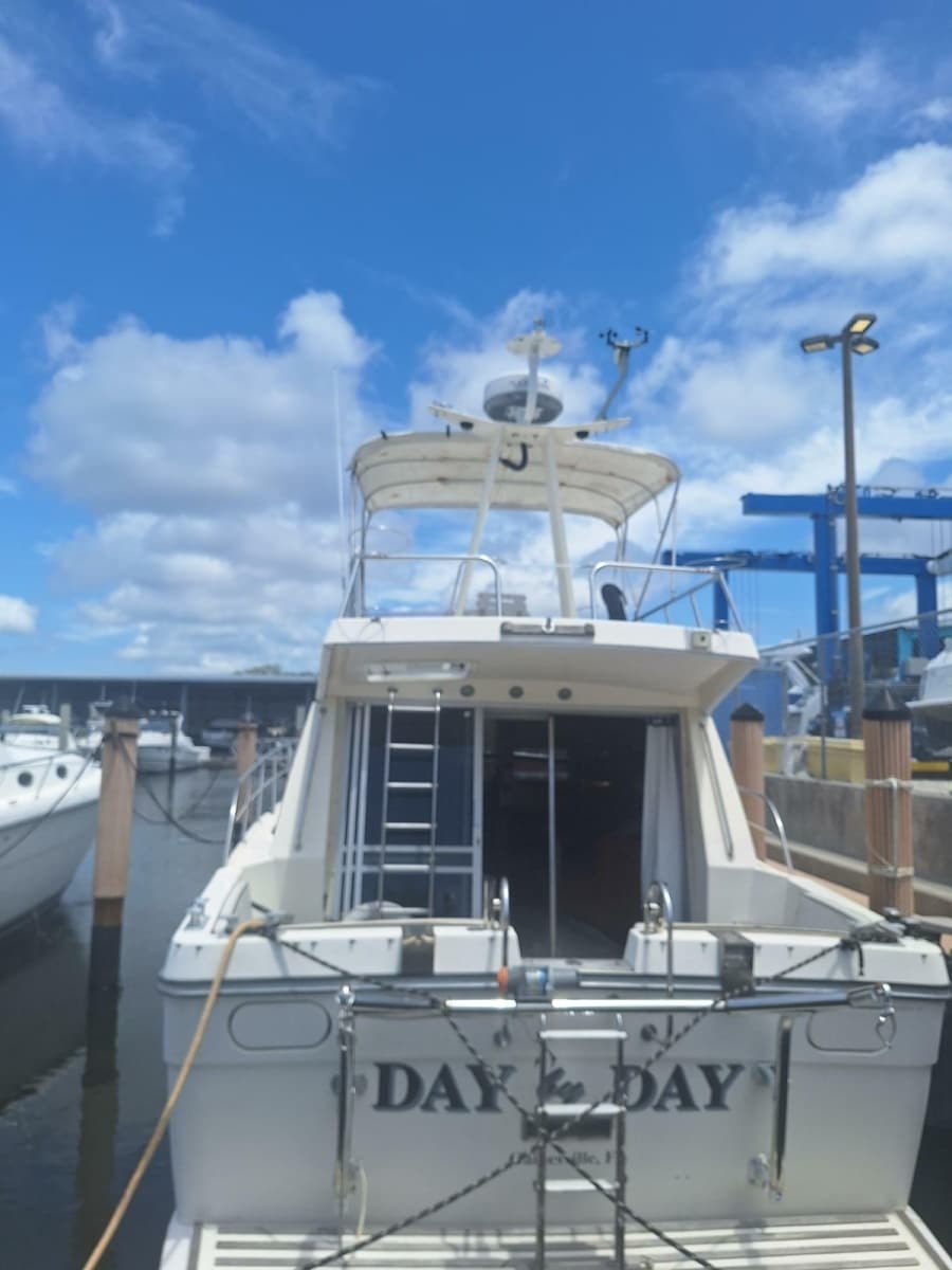 1988 Birchwood 44TS Motor Yacht - Photo 4