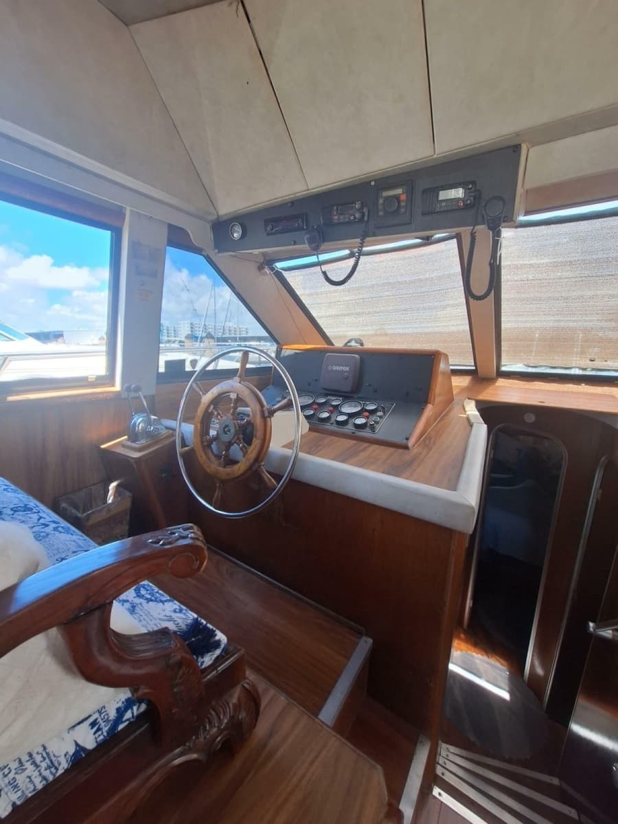 1988 Birchwood 44TS Motor Yacht - Photo 10
