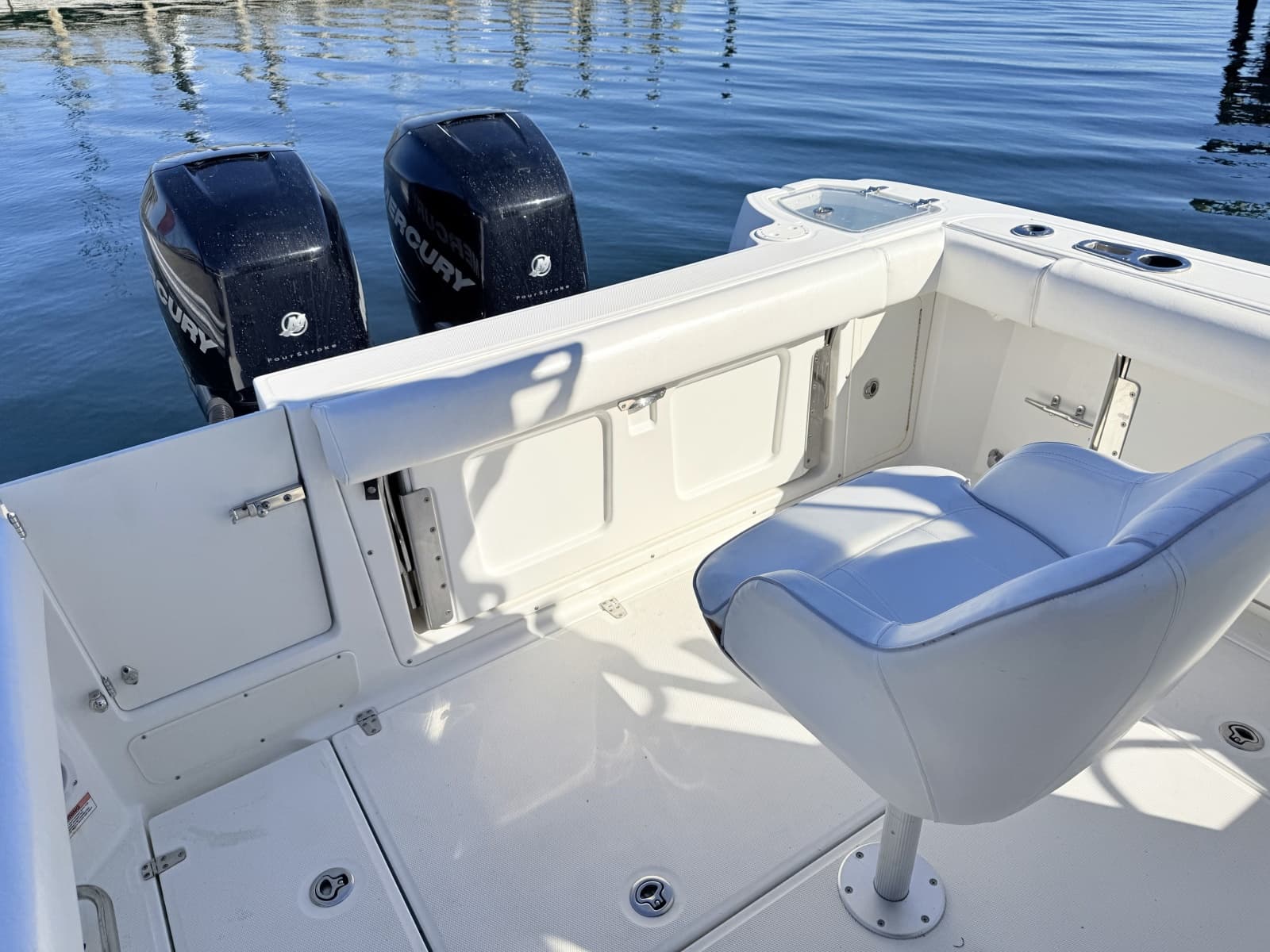 2012 Boston Whaler  - Photo 11