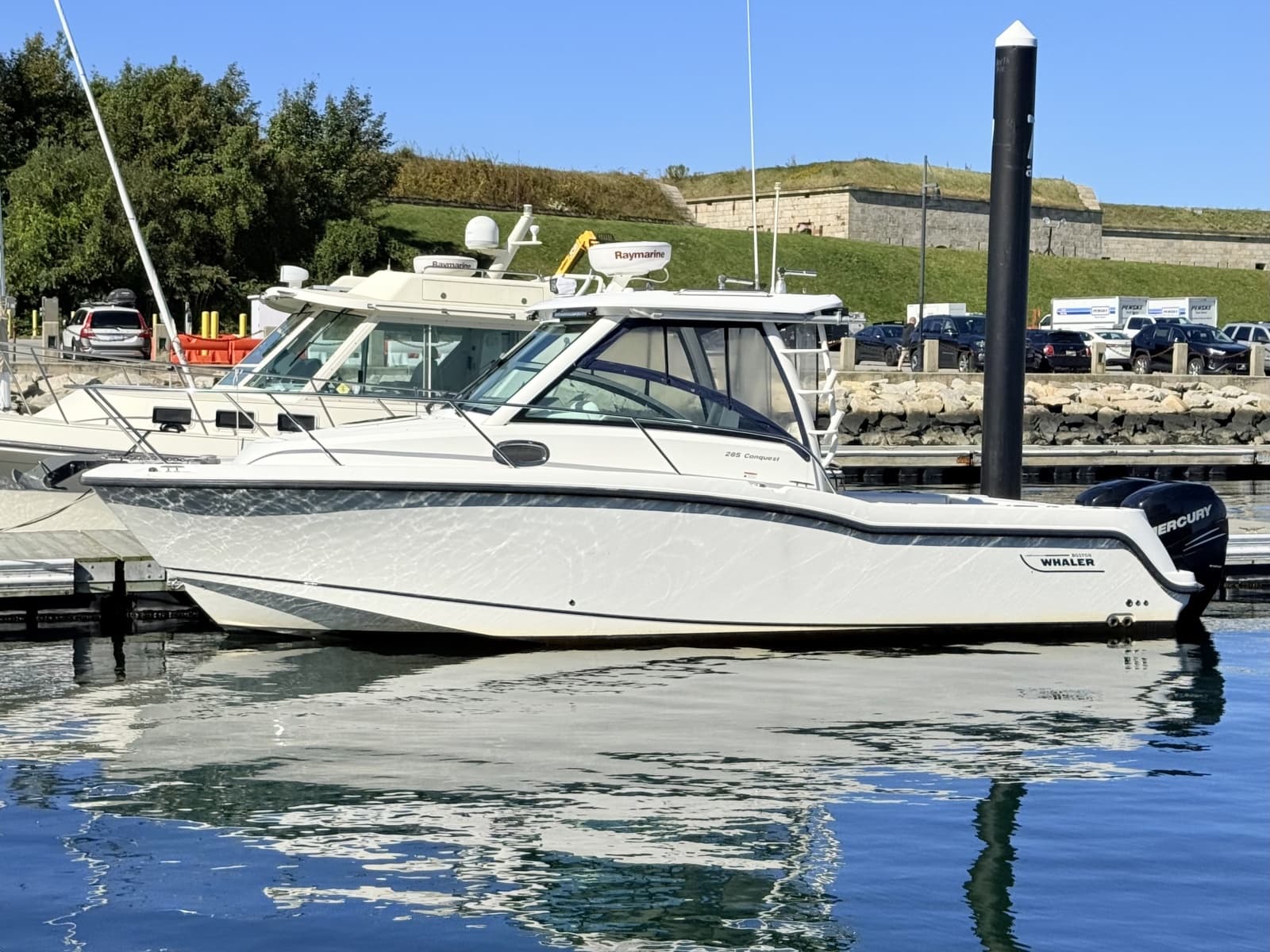 2012 Boston Whaler  - Photo 2