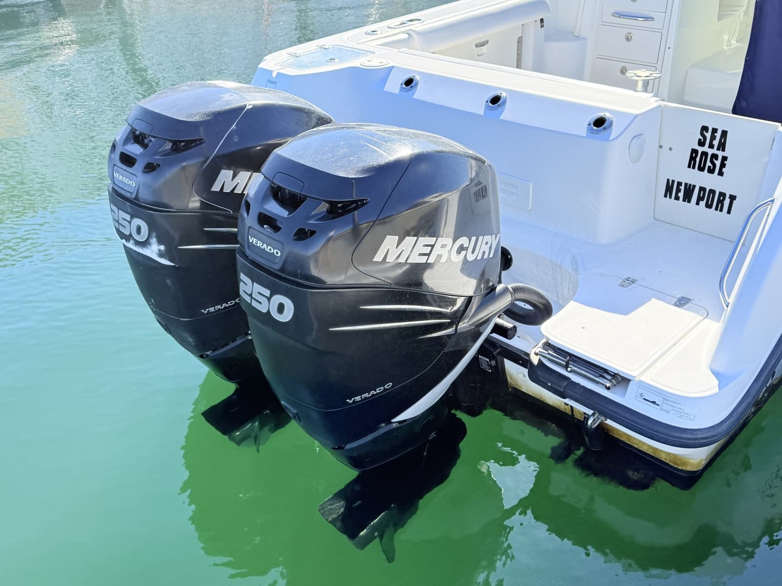 2012 Boston Whaler  - Photo 8