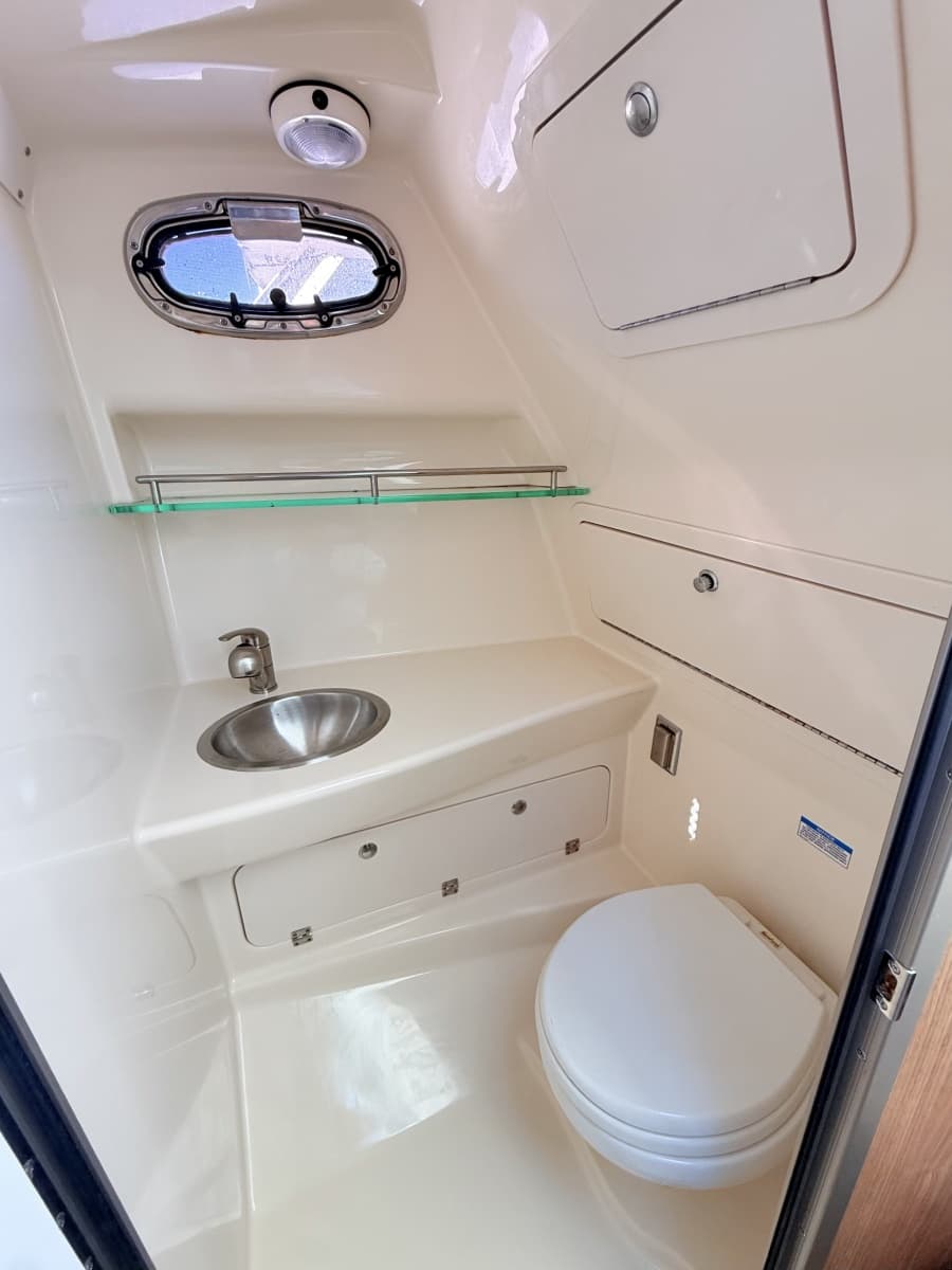 2012 Boston Whaler  - Photo 27