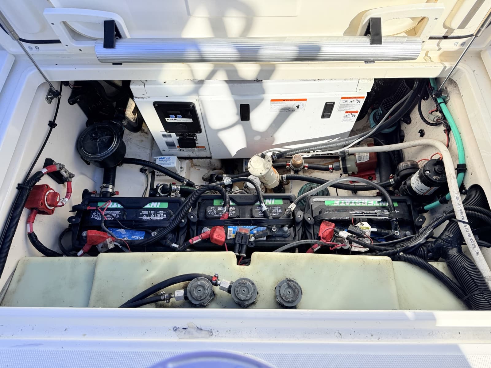 2012 Boston Whaler  - Photo 29