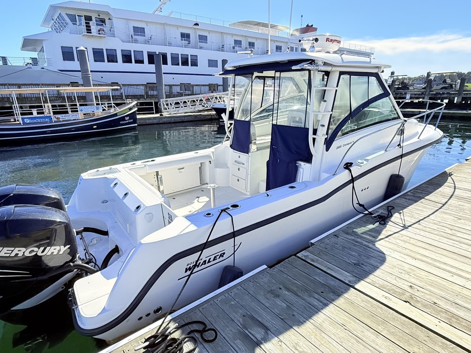 2012 Boston Whaler  - Photo 10