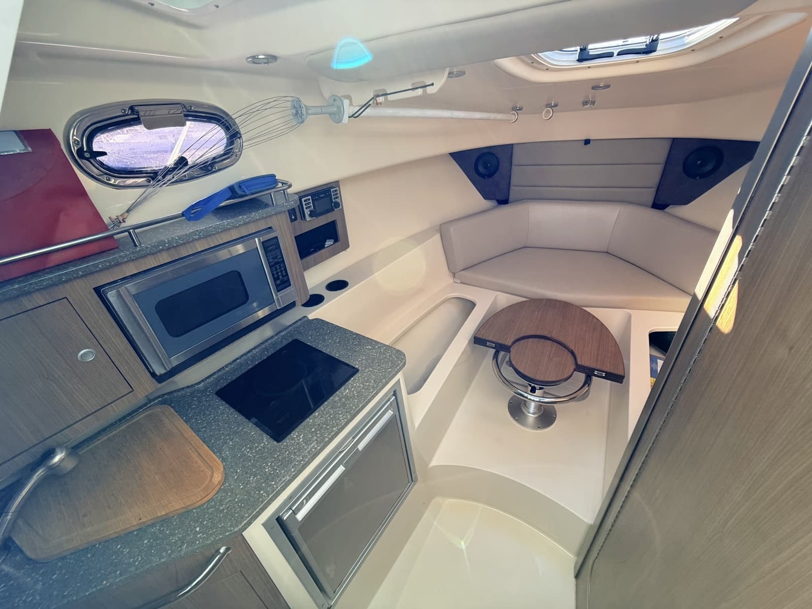 2012 Boston Whaler  - Photo 23