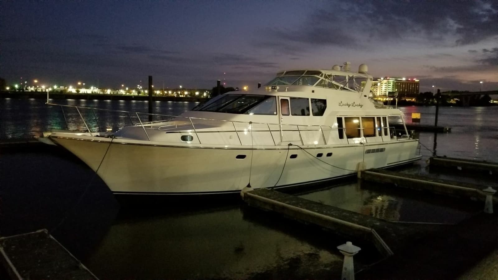 2001 Pacific Mariner 65 Motor Yacht - Photo 4