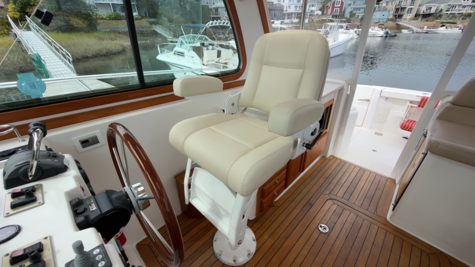 2007 Sabre 34 Express - Photo 16