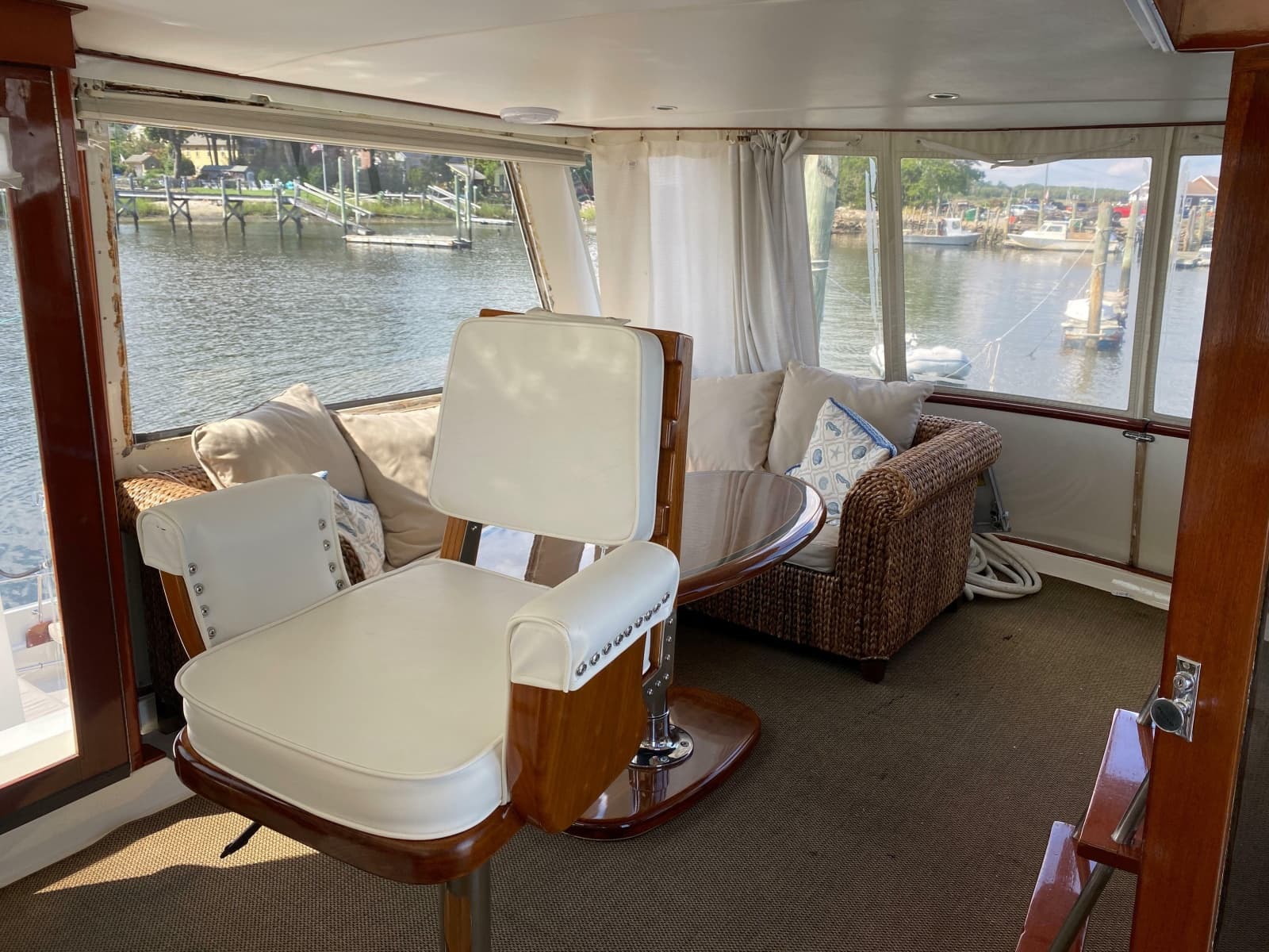 1973 Chris-Craft 47 Commander - Photo 26