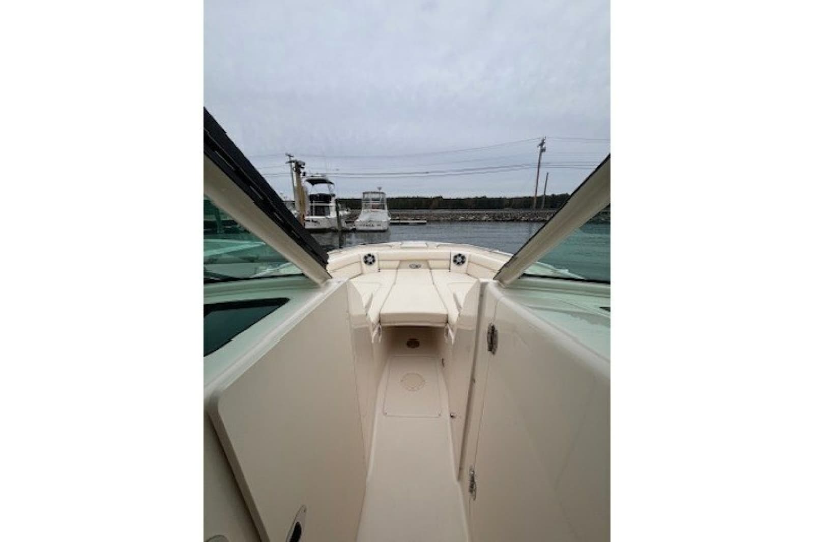 2025 Grady-White Freedom 325 - Photo 25