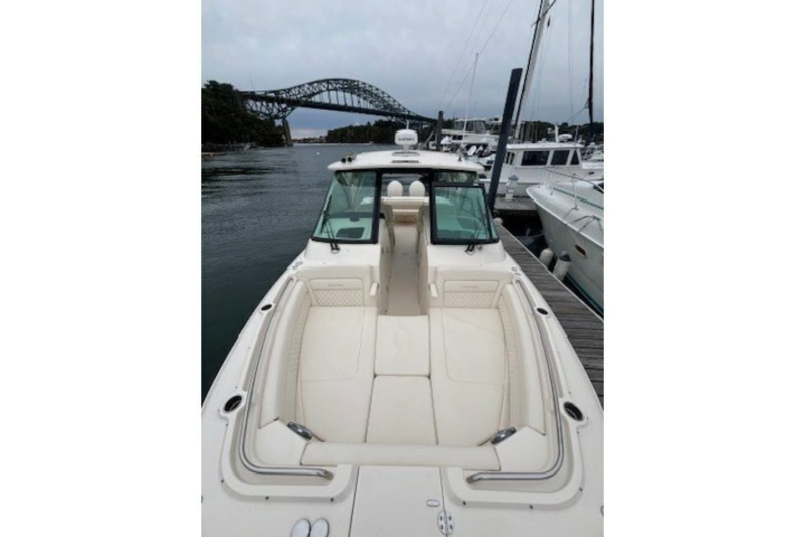 2025 Grady-White Freedom 325 - Photo 27
