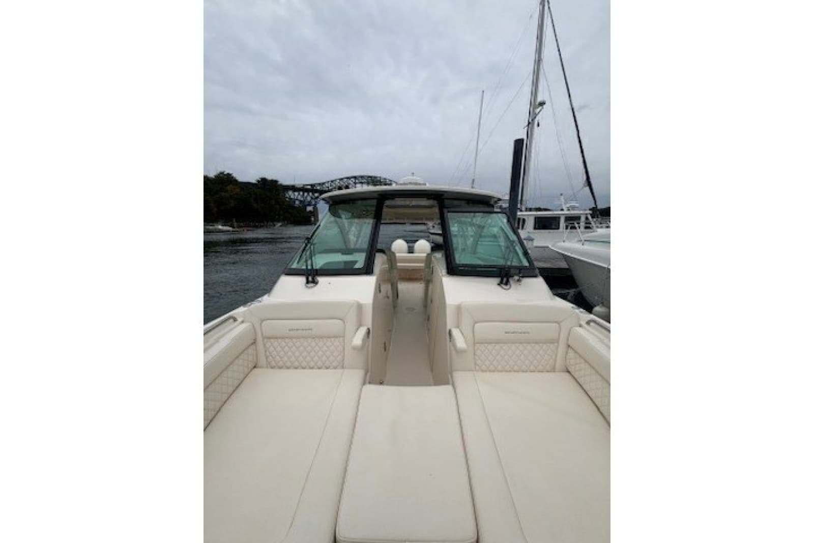 2025 Grady-White Freedom 325 - Photo 28