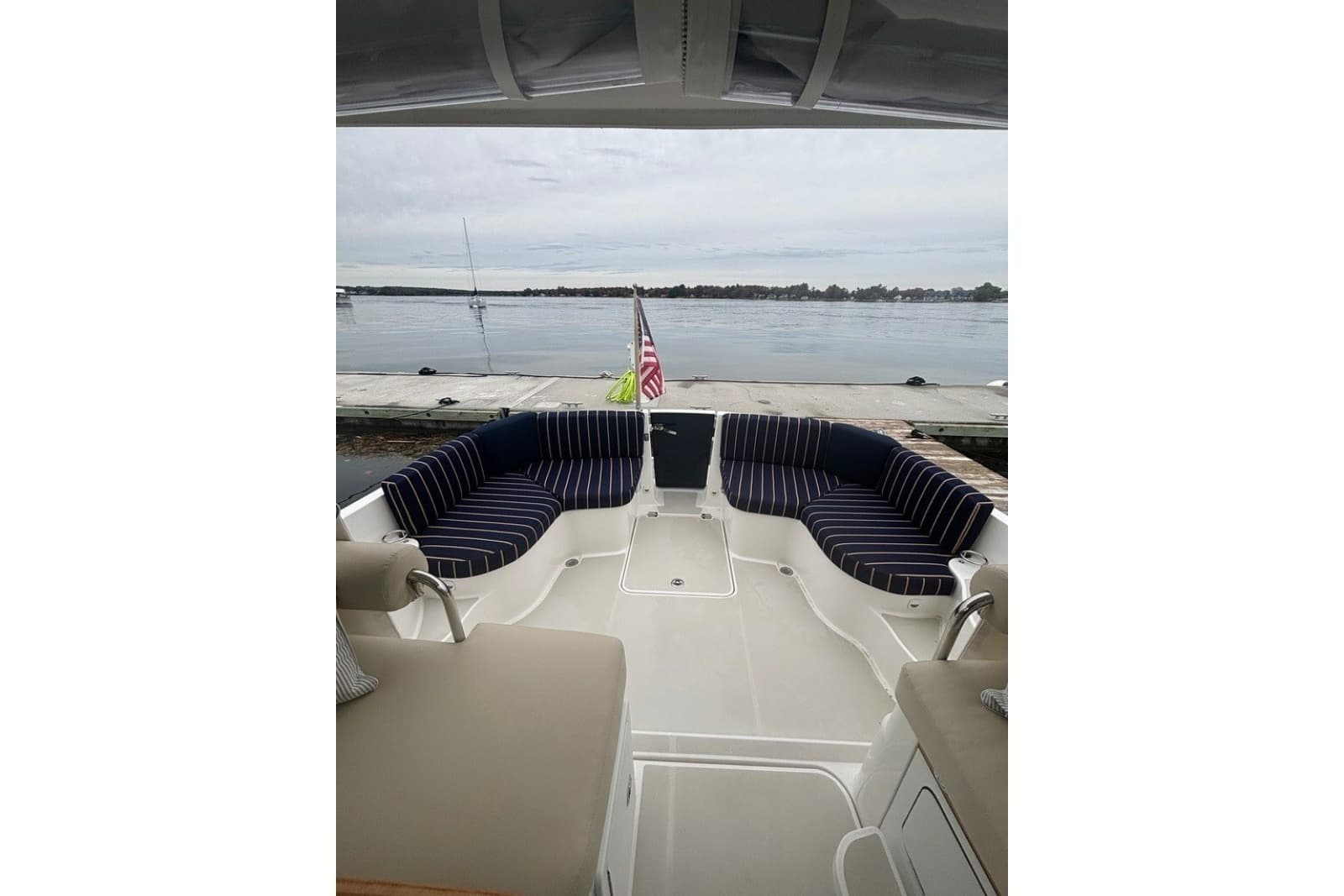 2013 Back Cove 30 - Photo 17