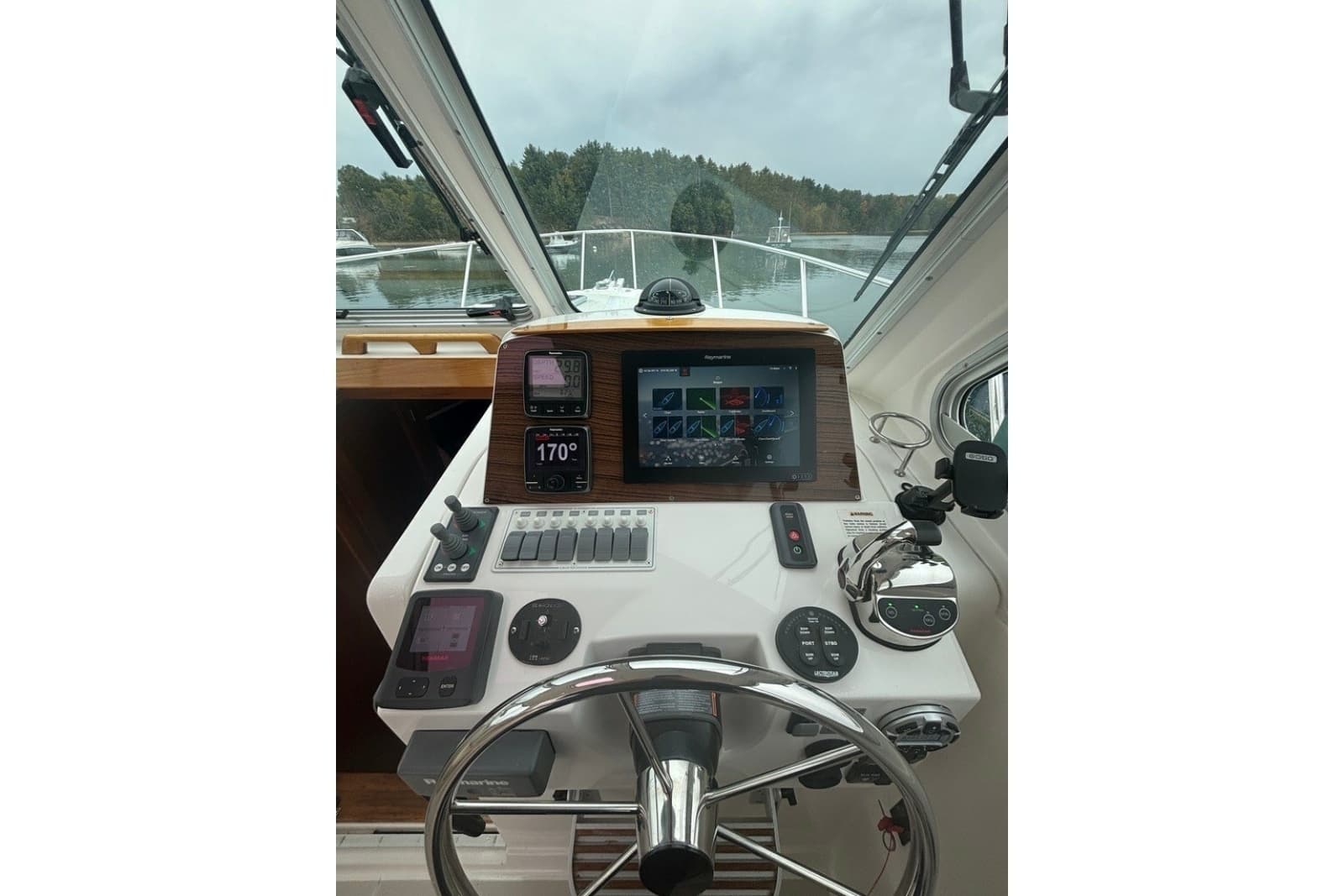 2013 Back Cove 30 - Photo 12