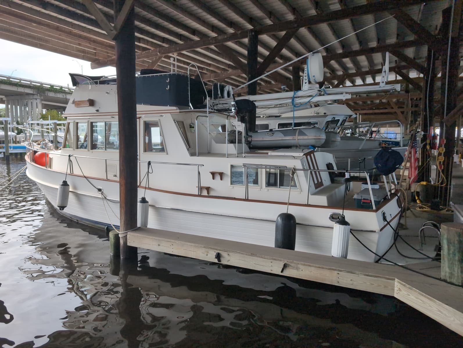1990 Grand Banks 36 Classic - Photo 3