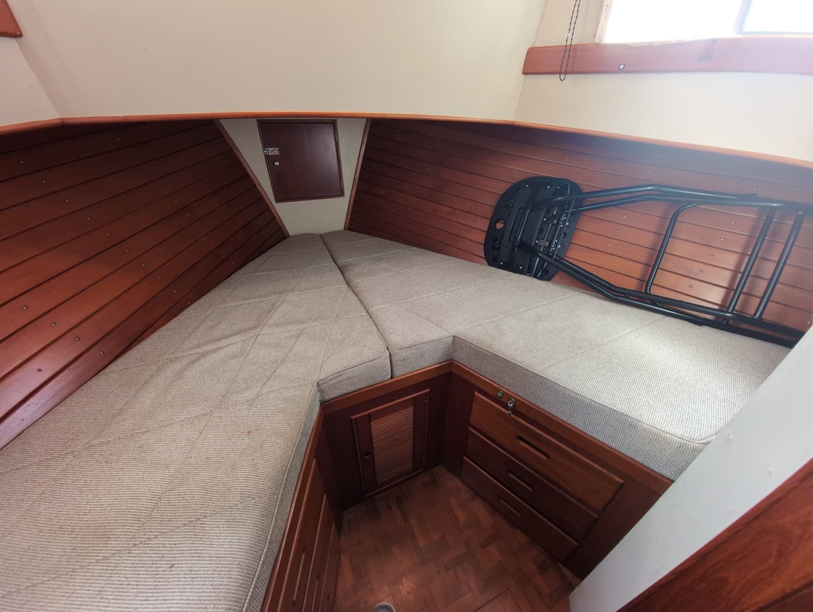 1990 Grand Banks 36 Classic - Photo 48