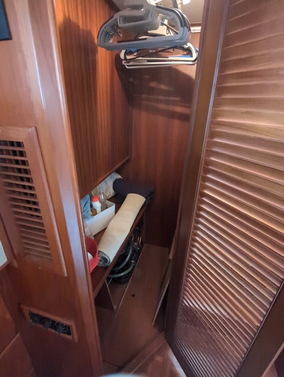 1990 Grand Banks 36 Classic - Photo 40