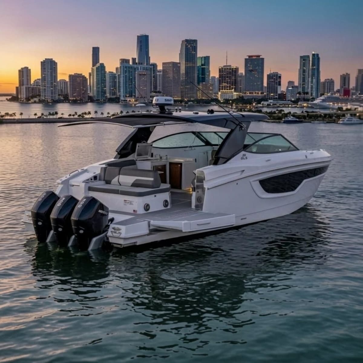 2021 Cruisers Yachts 38 GLS OB - Photo 1