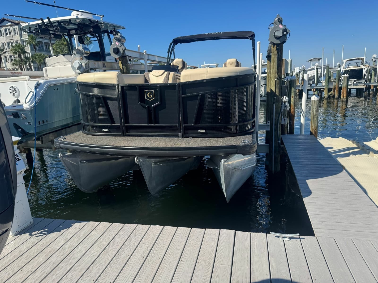 2022 Godfrey Monaco 255 SB - Photo 14