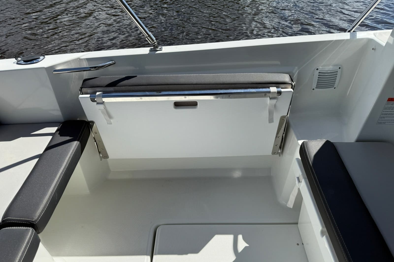 2022 Jeanneau NC 795 - Photo 21