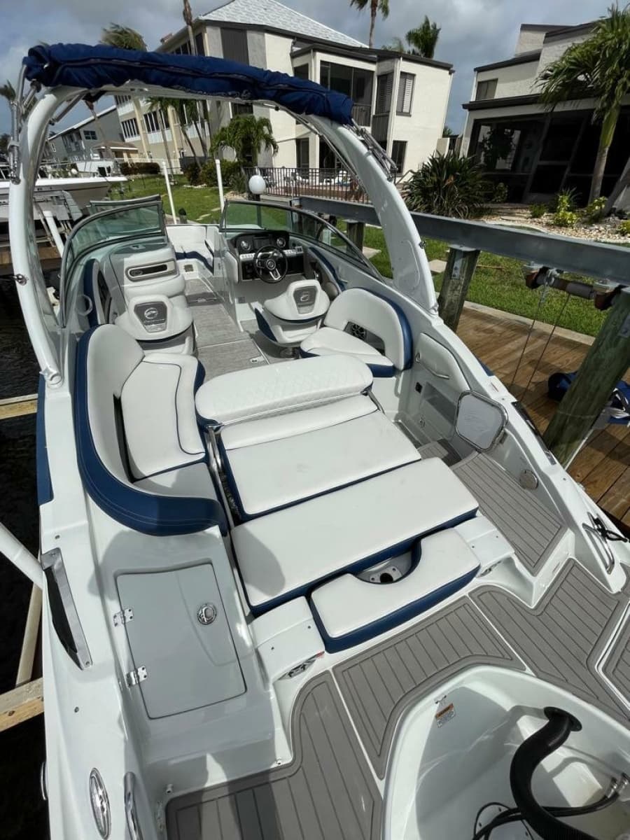 2021 Crownline 270 XSS - Photo 11
