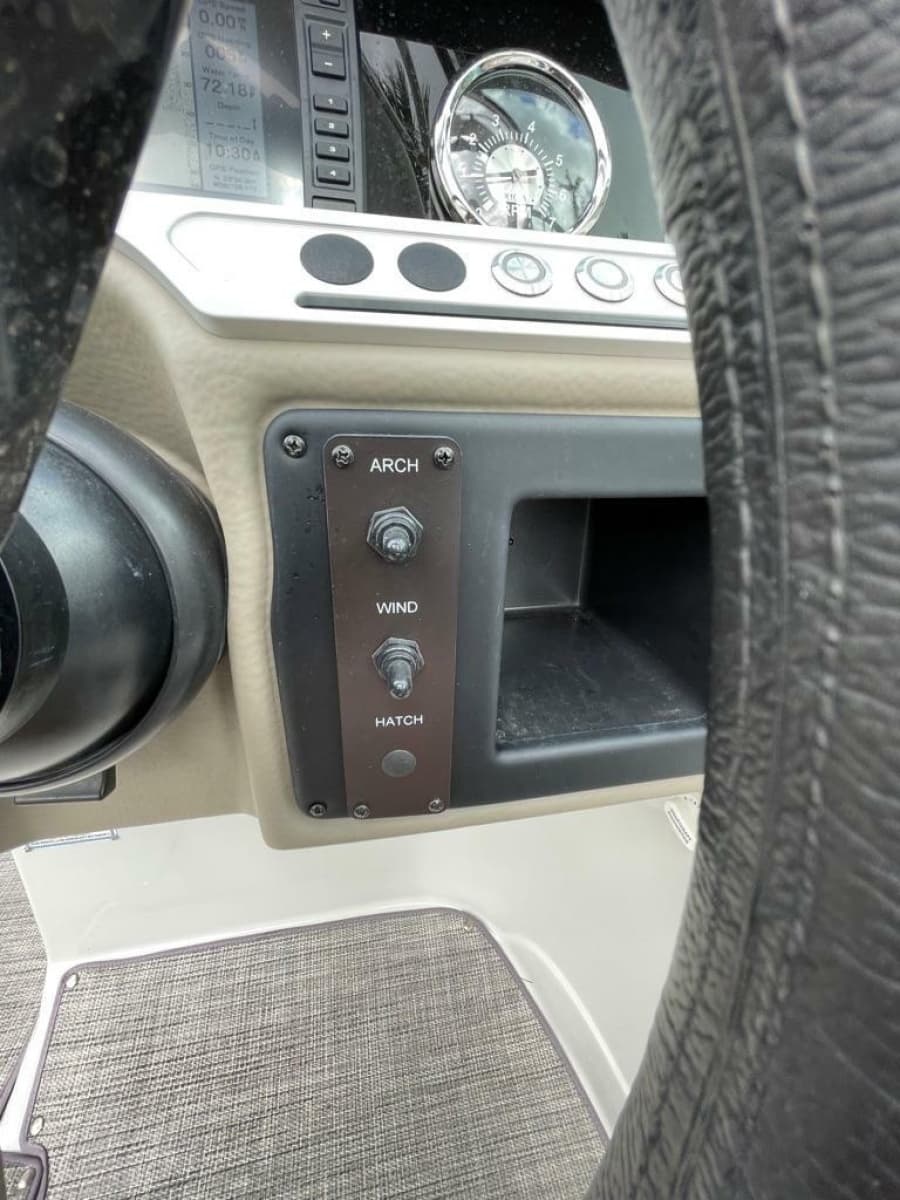 2021 Crownline 270 XSS - Photo 18