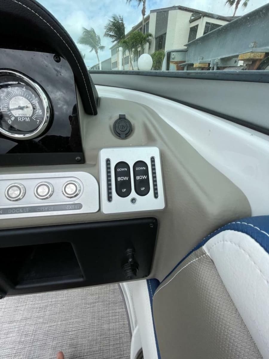 2021 Crownline 270 XSS - Photo 19
