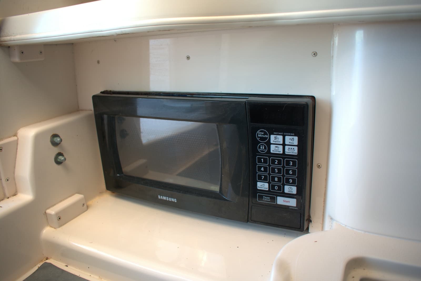 2003 Grady-White Marlin 300 - Photo 24