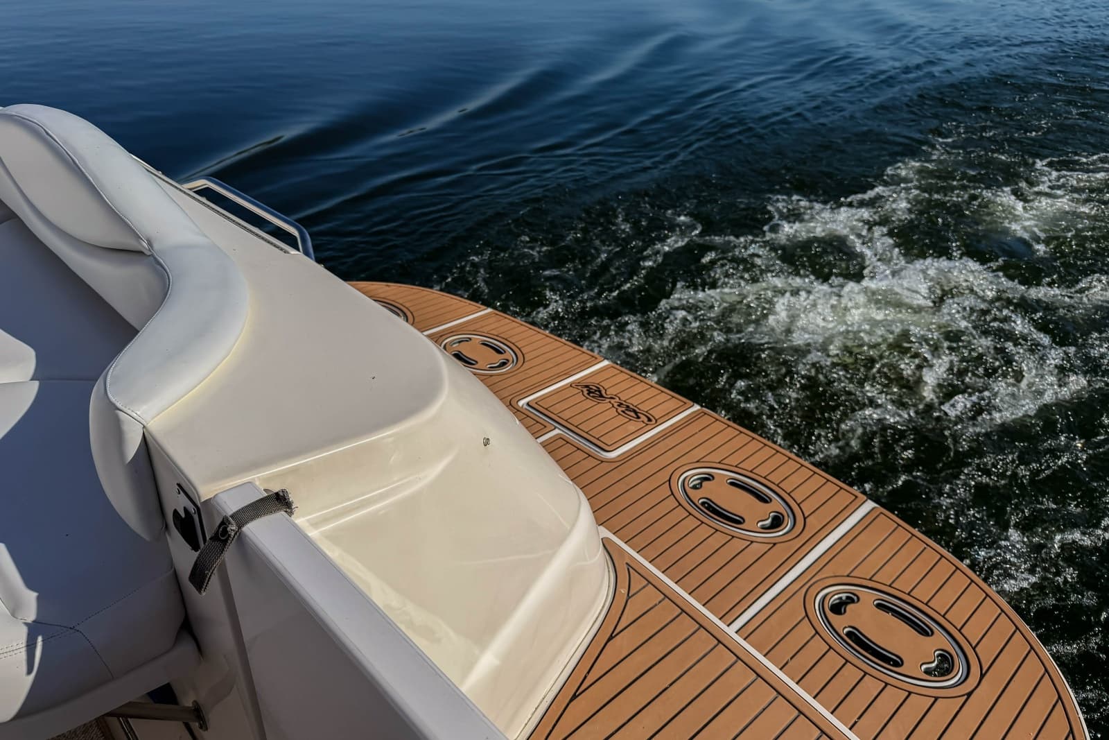 2003 Sea Ray 410 Sundancer - Photo 19