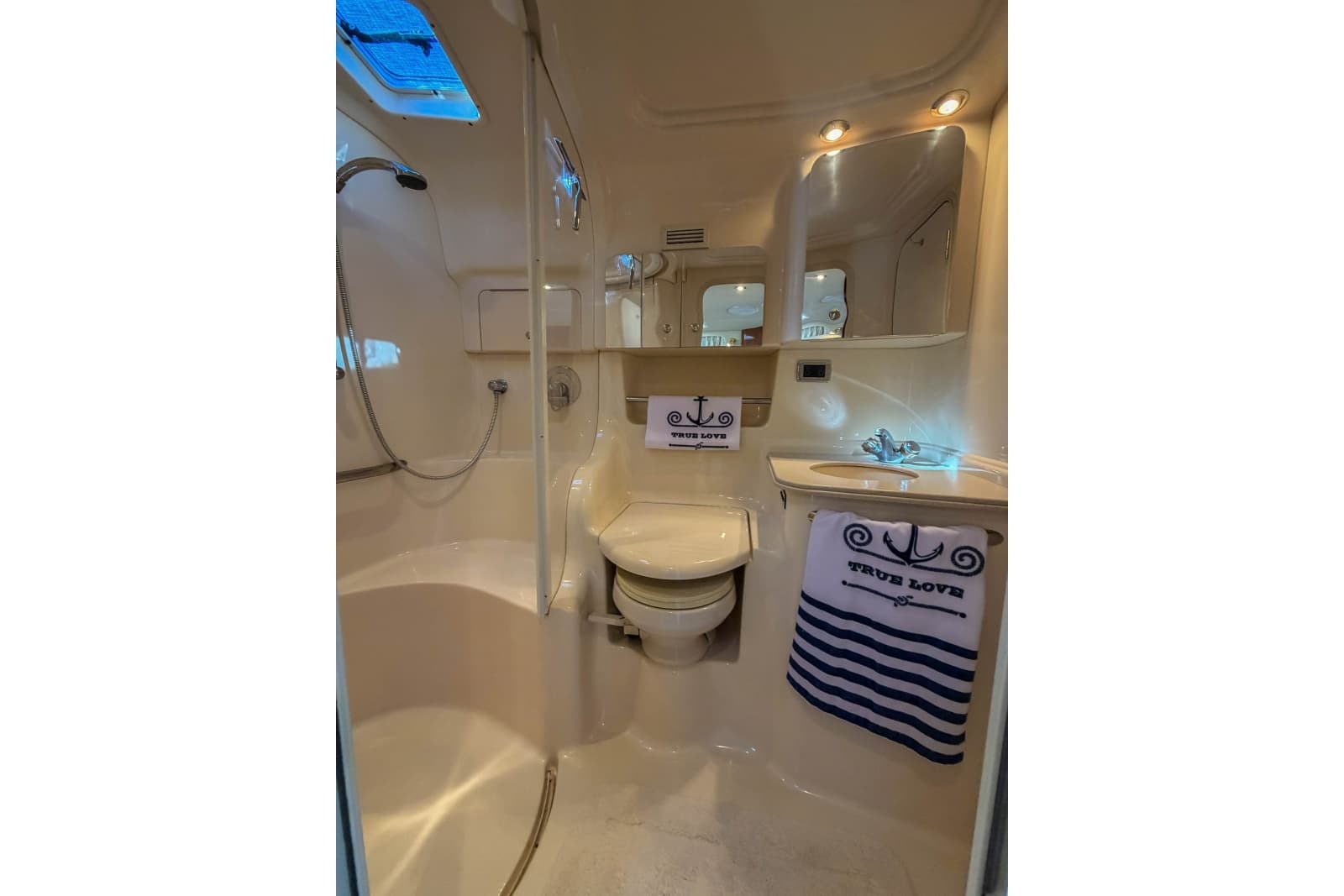 2003 Sea Ray 410 Sundancer - Photo 34