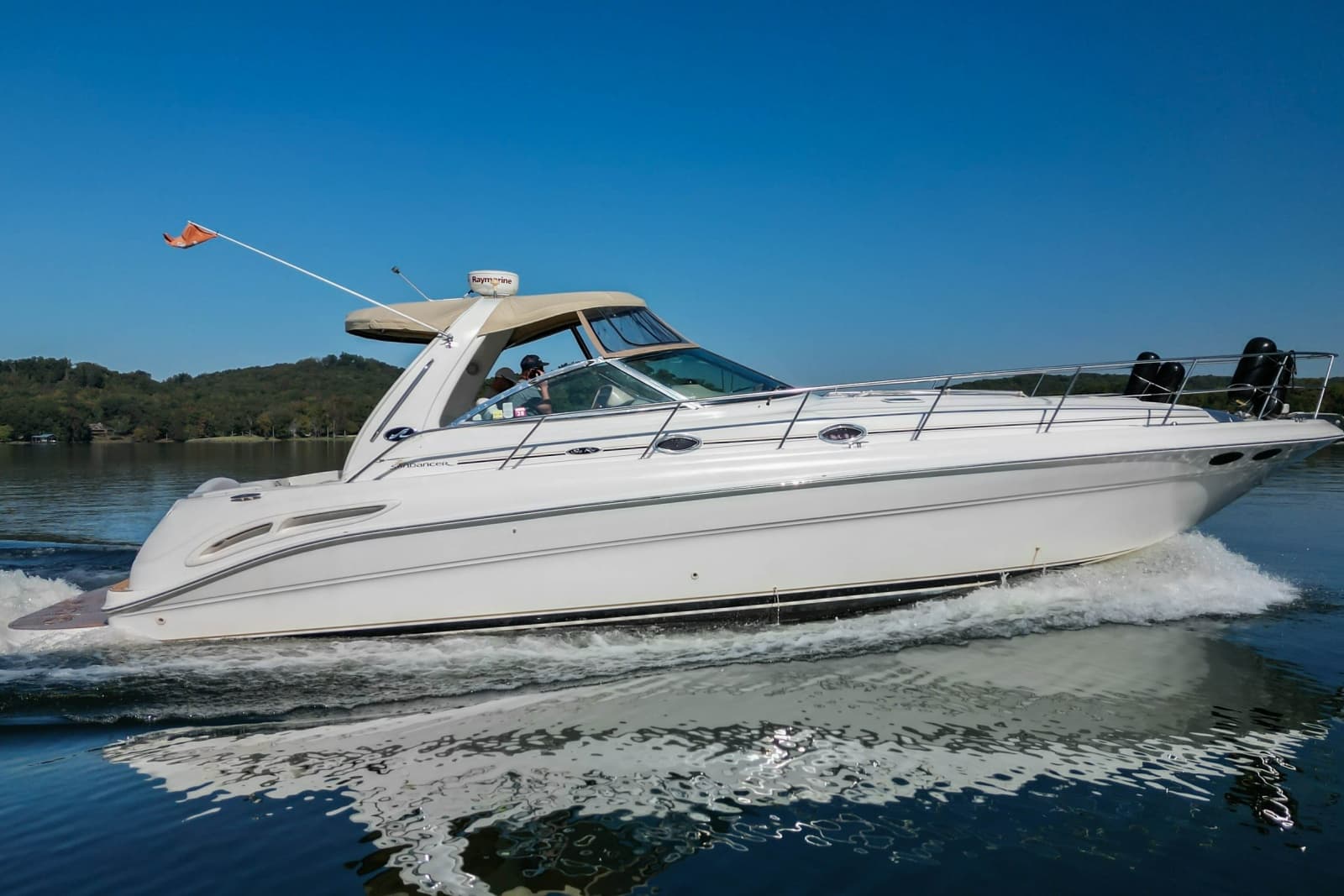 2003 Sea Ray 410 Sundancer - Photo 2