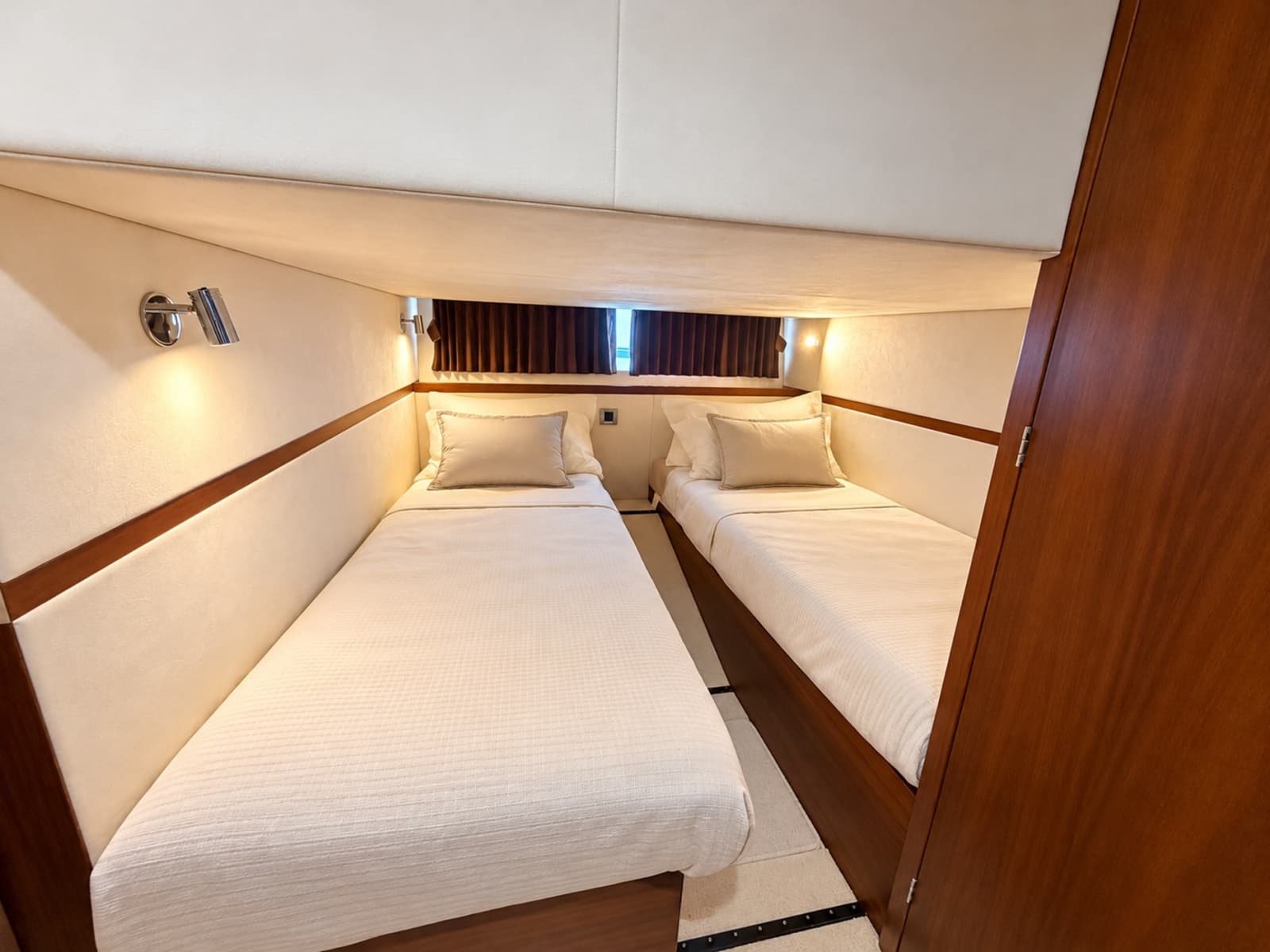 2017 Galeon 385 HTS - Photo 24