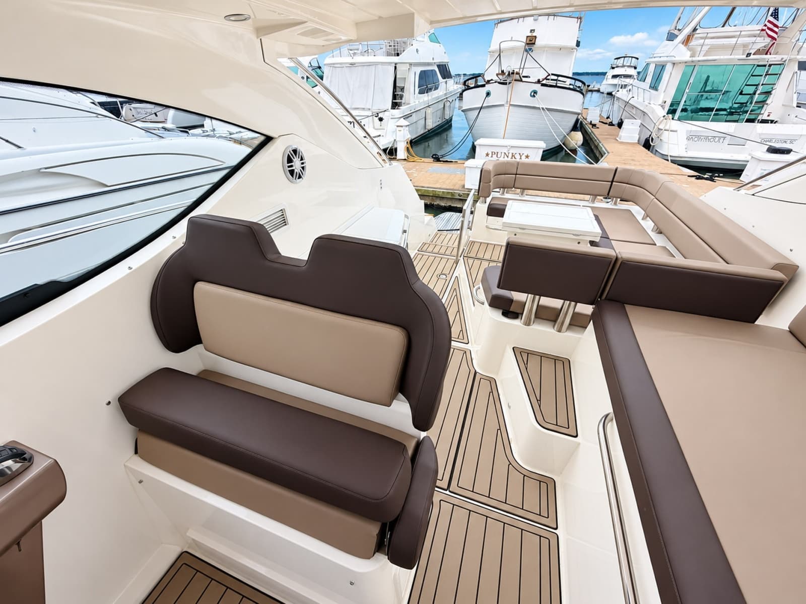 2017 Galeon 385 HTS - Photo 12