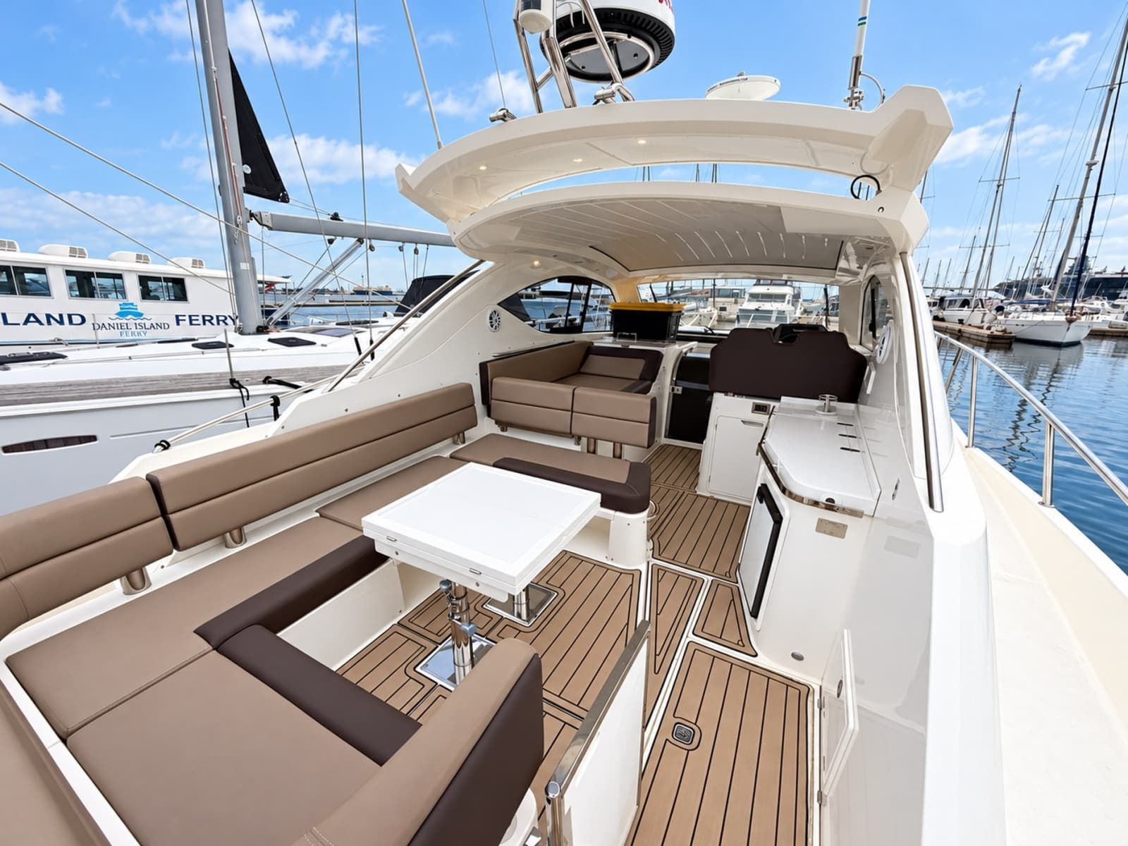 2017 Galeon 385 HTS - Photo 10