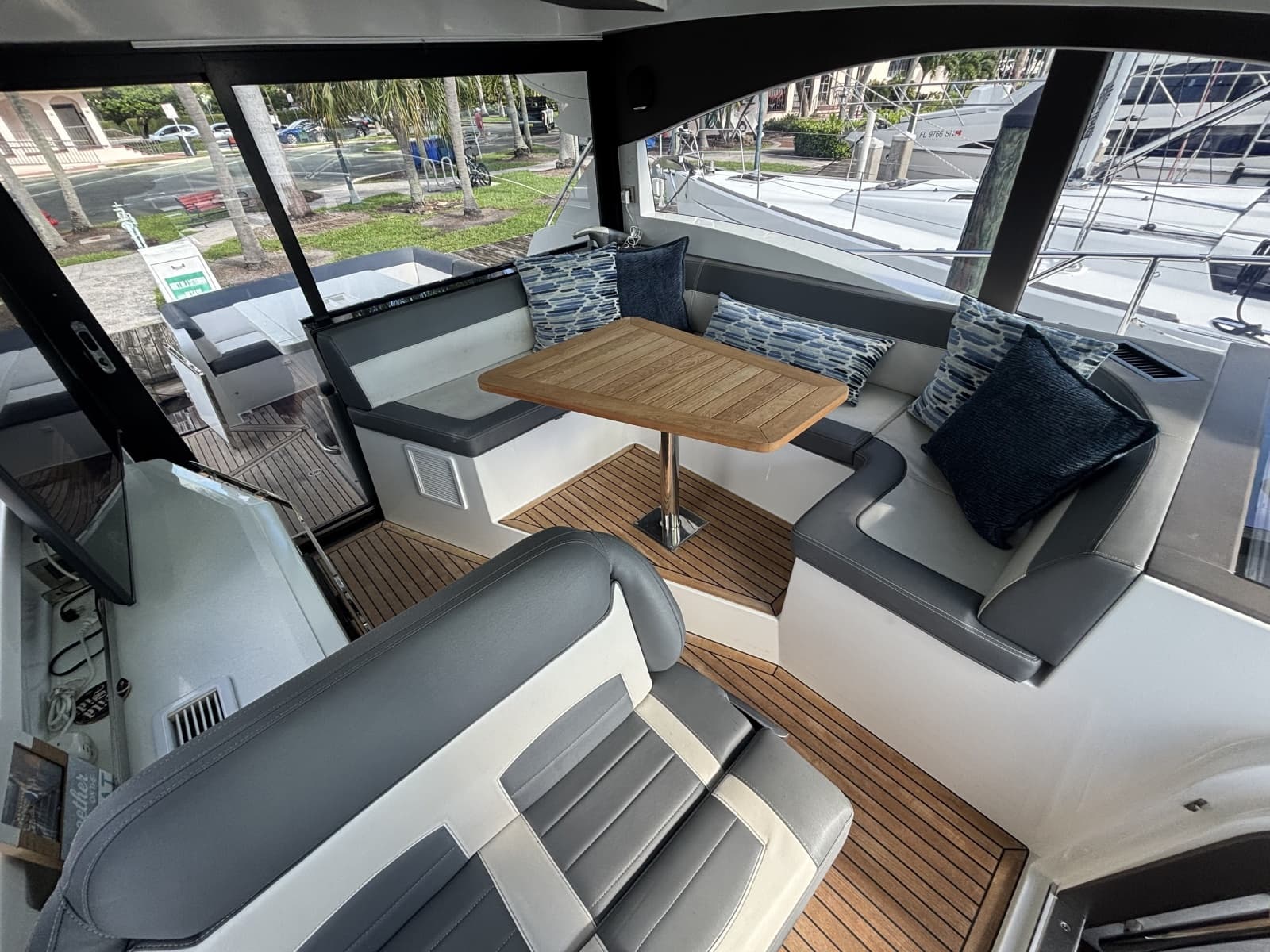 2019 Galeon 485 HTS - Photo 6