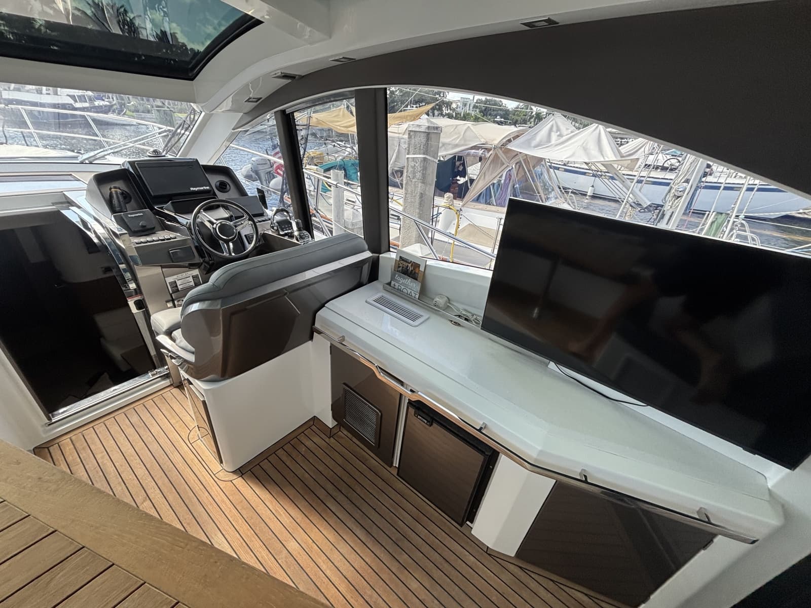2019 Galeon 485 HTS - Photo 8