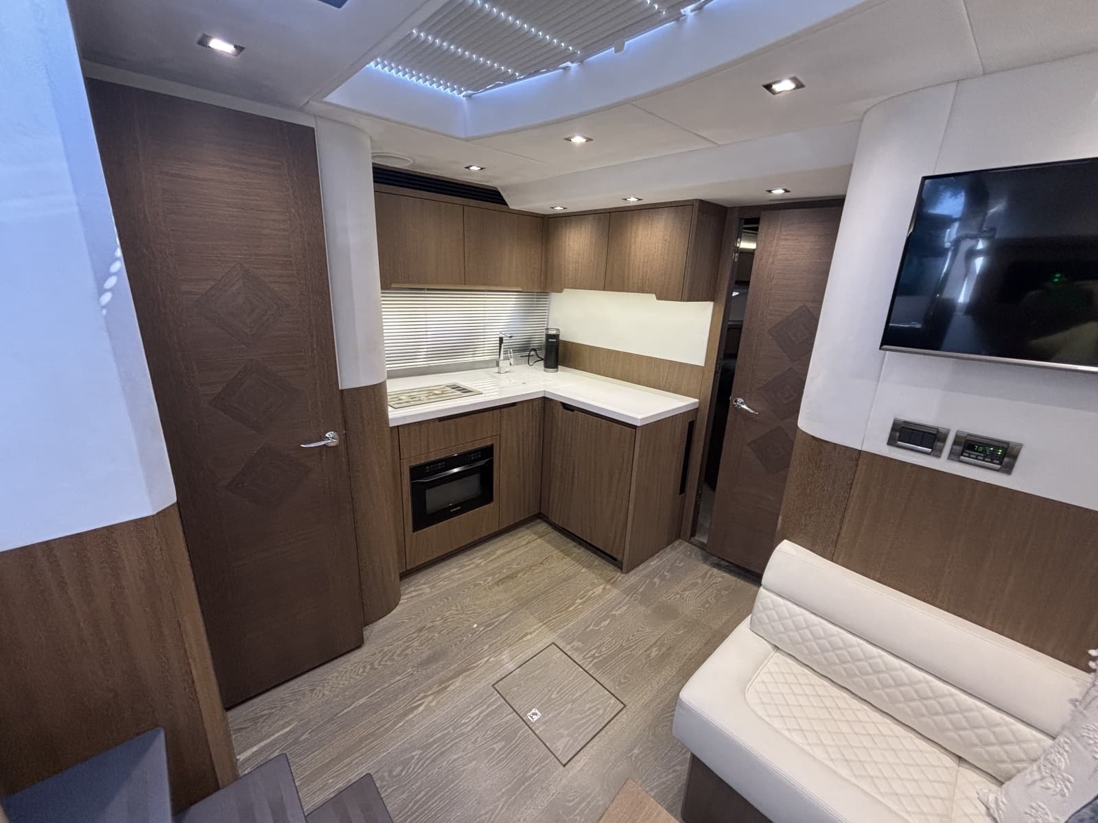 2019 Galeon 485 HTS - Photo 24