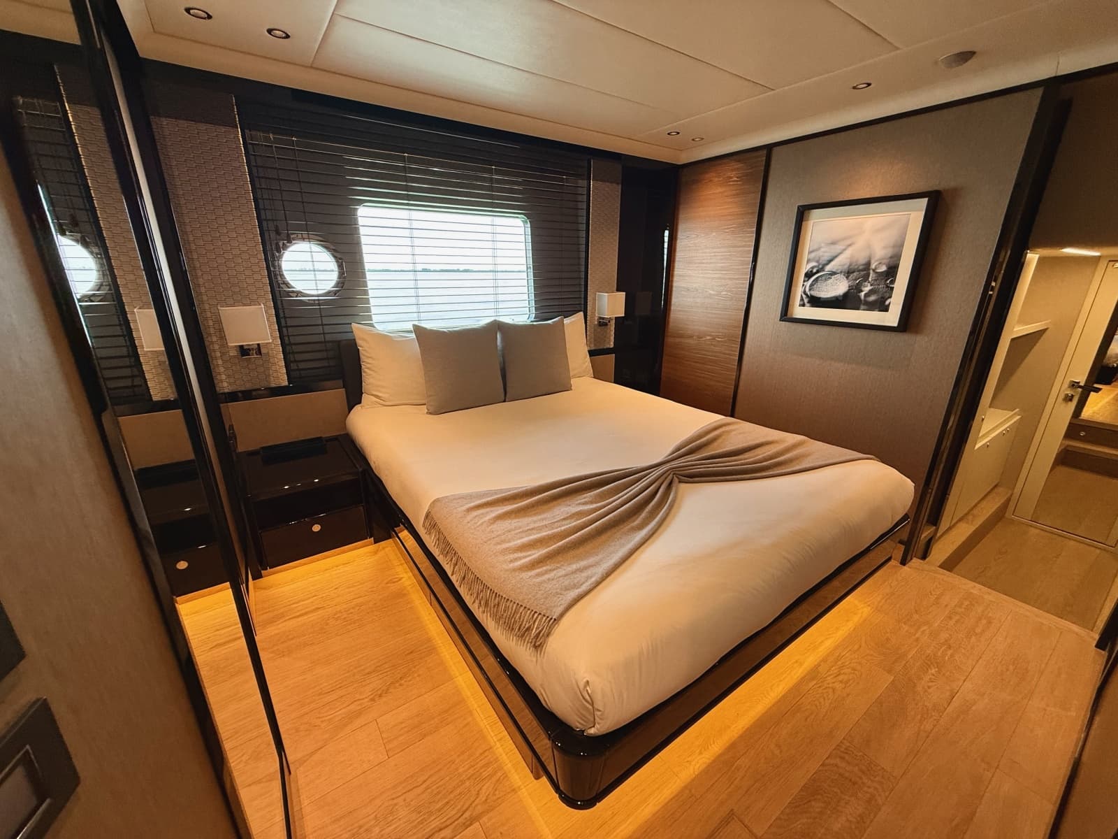 2023 Absolute Navetta - Photo 27