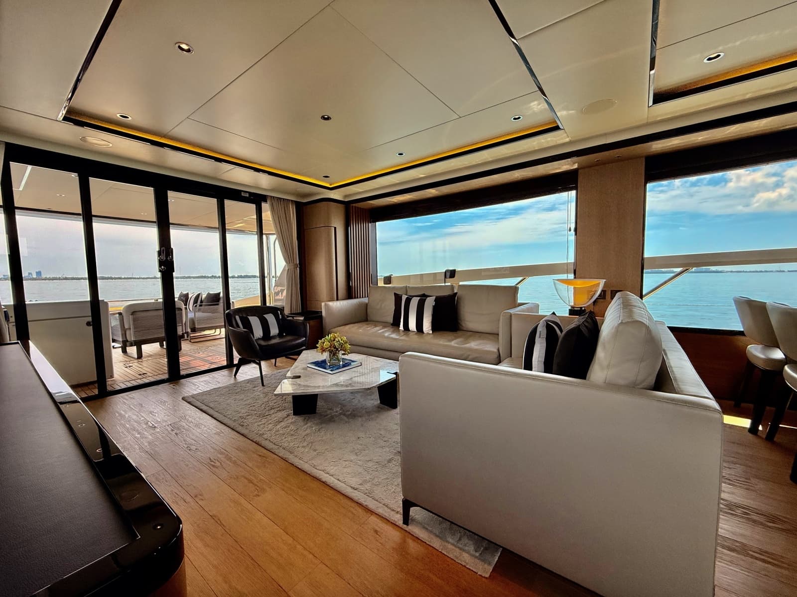 2023 Absolute Navetta - Photo 16