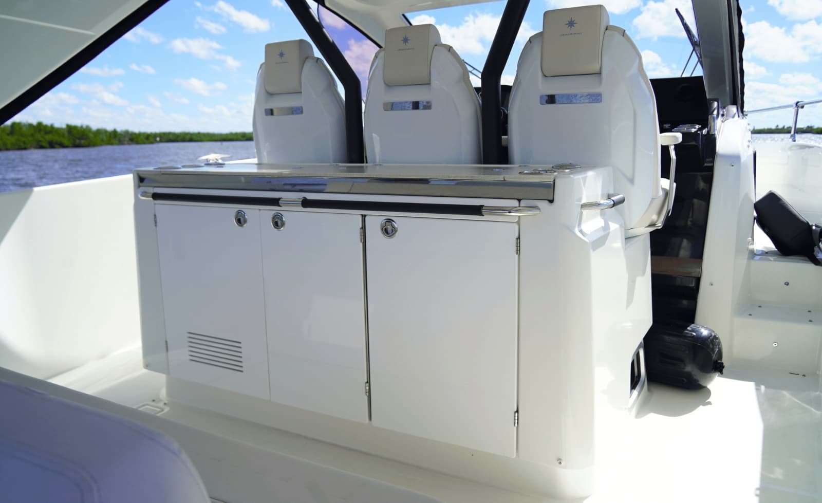 2025 Jeanneau DB37 - Photo 27