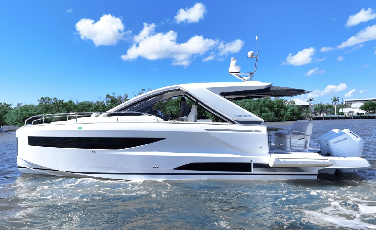 2025 Jeanneau DB37 - Photo 2