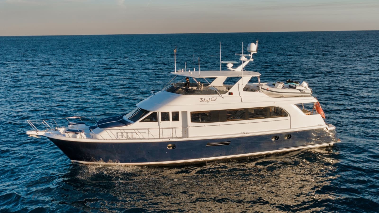 2002 Hatteras CPMY - Photo 2