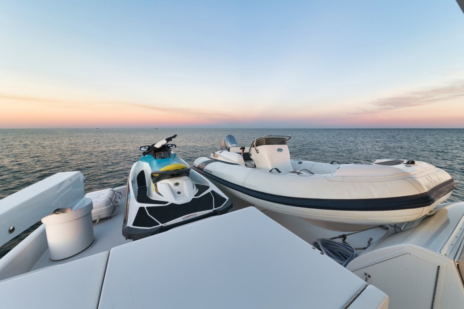 2002 Hatteras CPMY - Photo 40