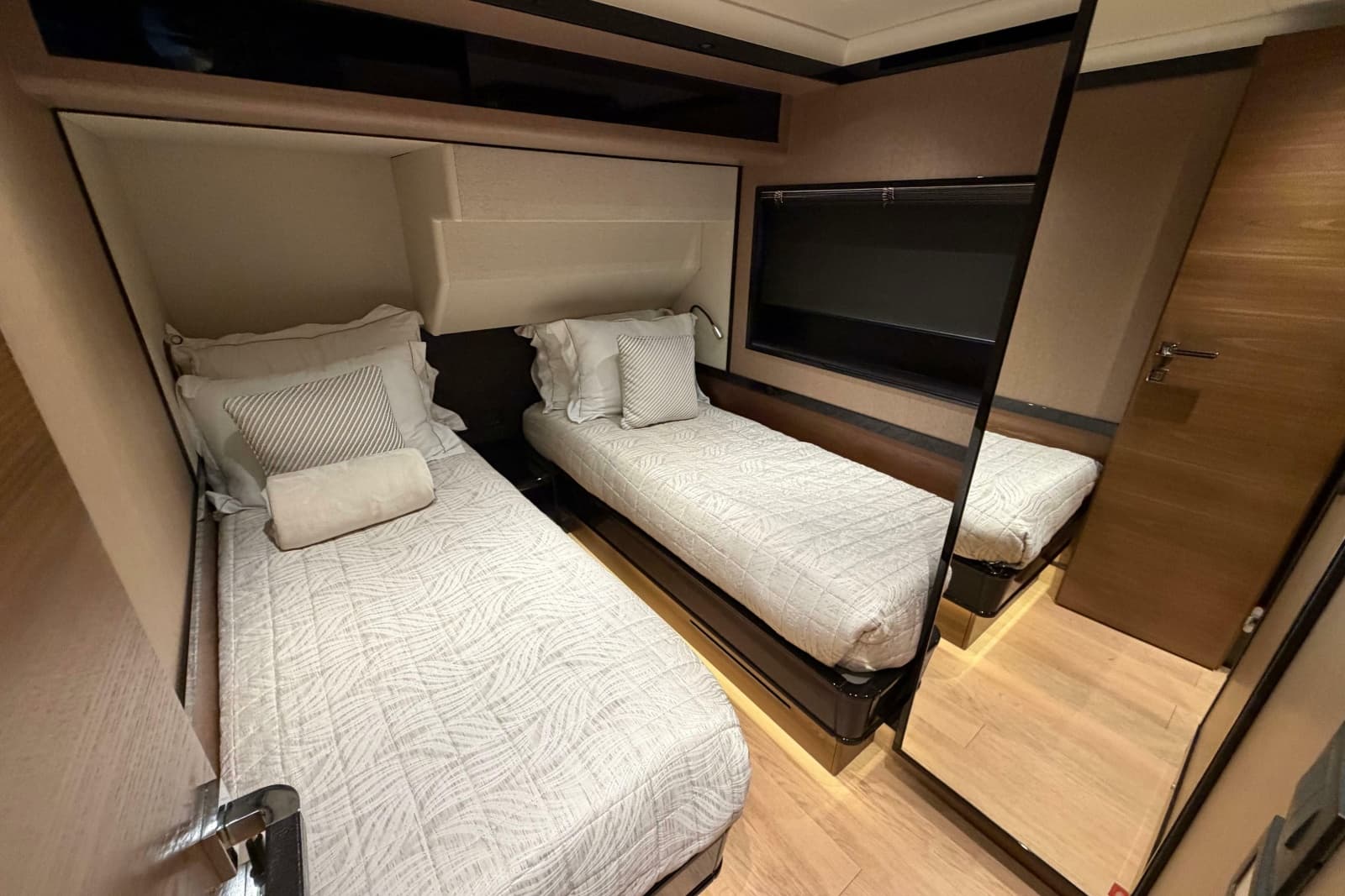2024 Absolute Navetta 75 - Photo 15