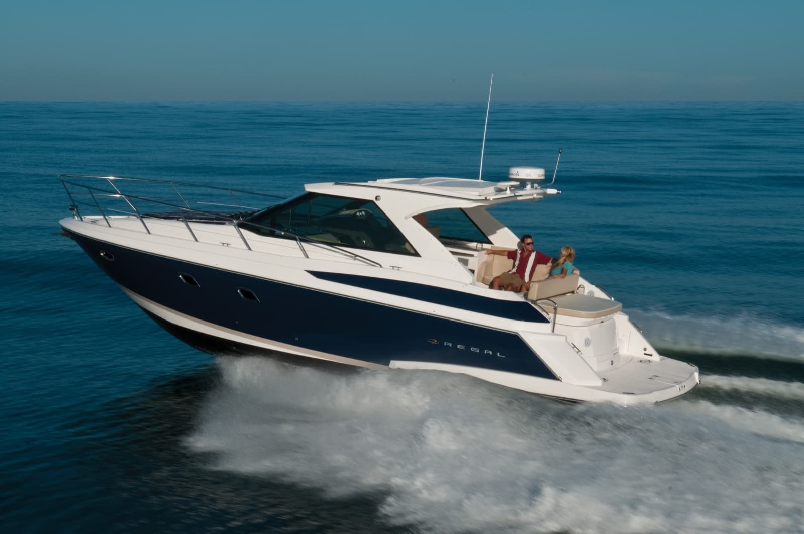 2016 Regal Sport Cruiser - Photo 2